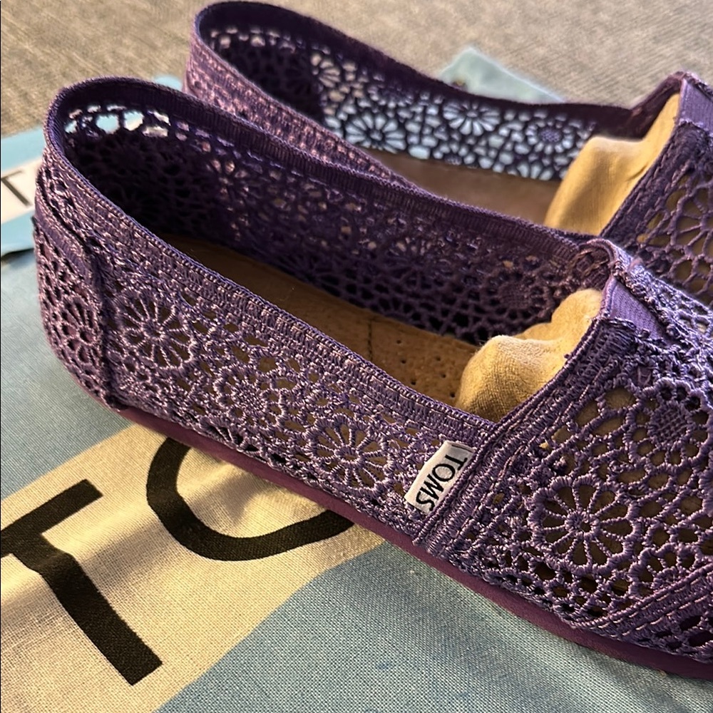 TOMS Women's Purple Crochet Shoes - Picture 3 of 4